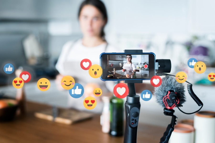7 Secrets to Live Streaming Marketing
